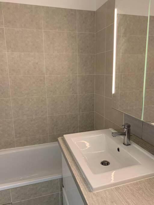 Appartement Moderne Et Spacieux Proche Paris Alfortville Exterior photo